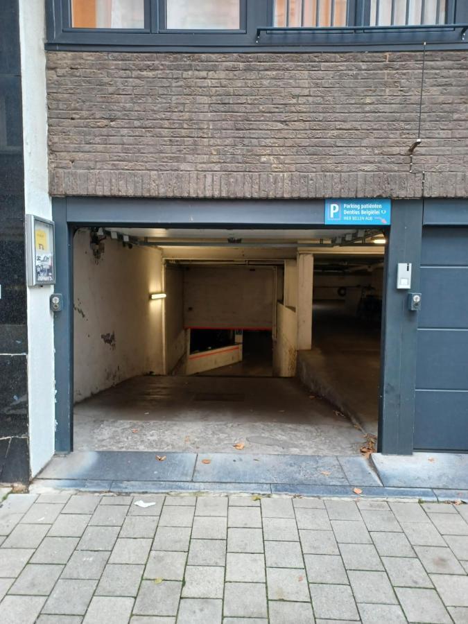 The Banker Antwerpen - Free Parking Antuérpia Exterior foto